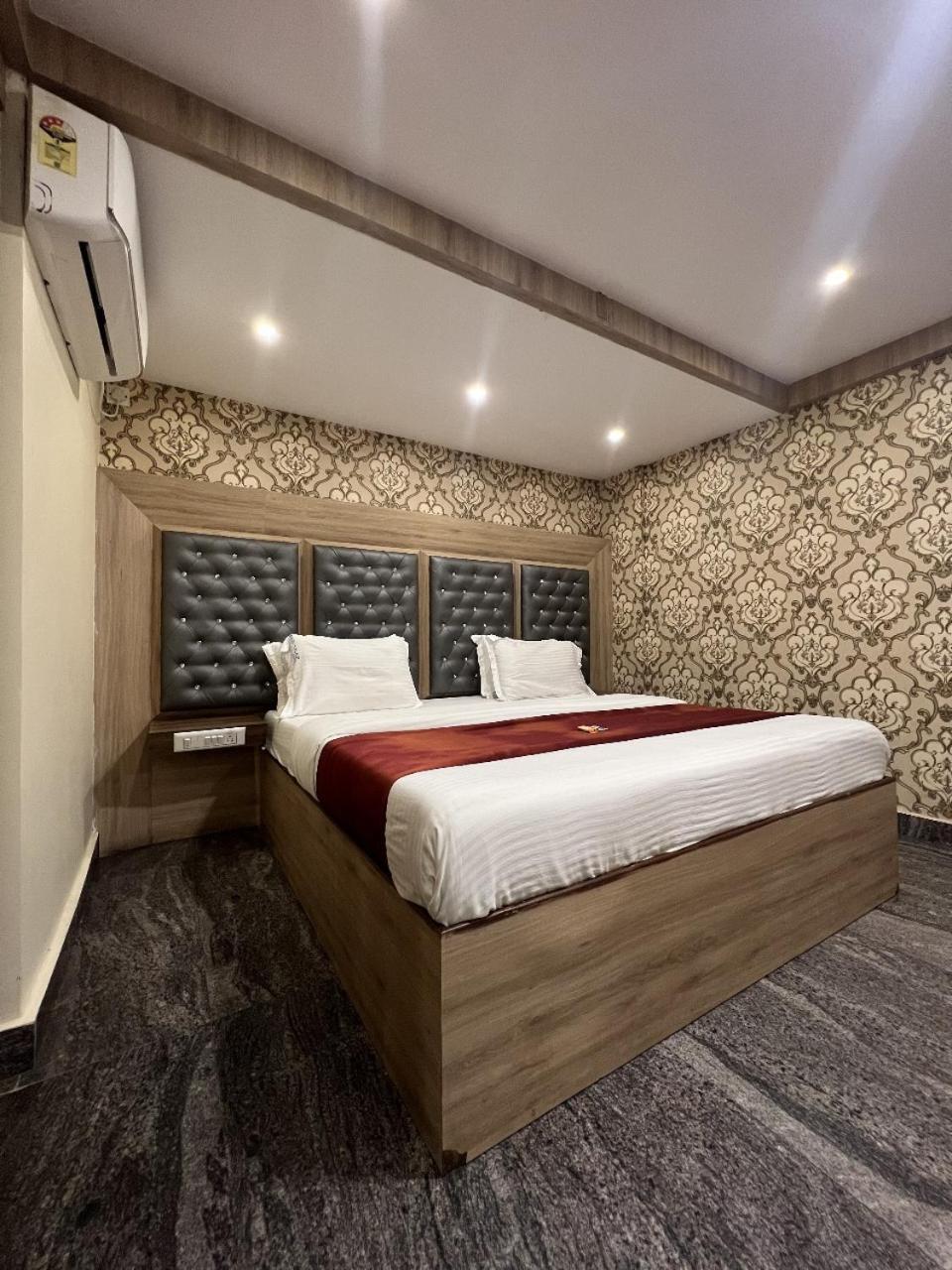Dreamz Lodge Bangalore Extérieur photo