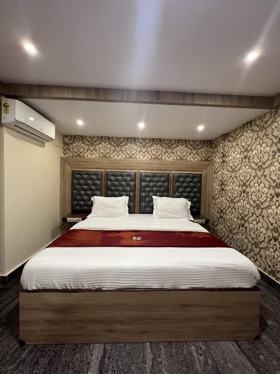 Dreamz Lodge Bangalore Extérieur photo